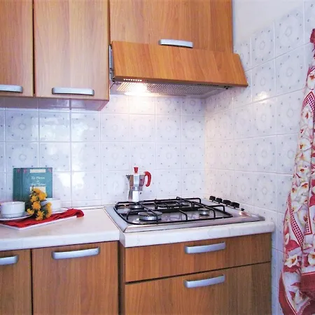 Amazing In Caorle With Communal Pool * ביביונה